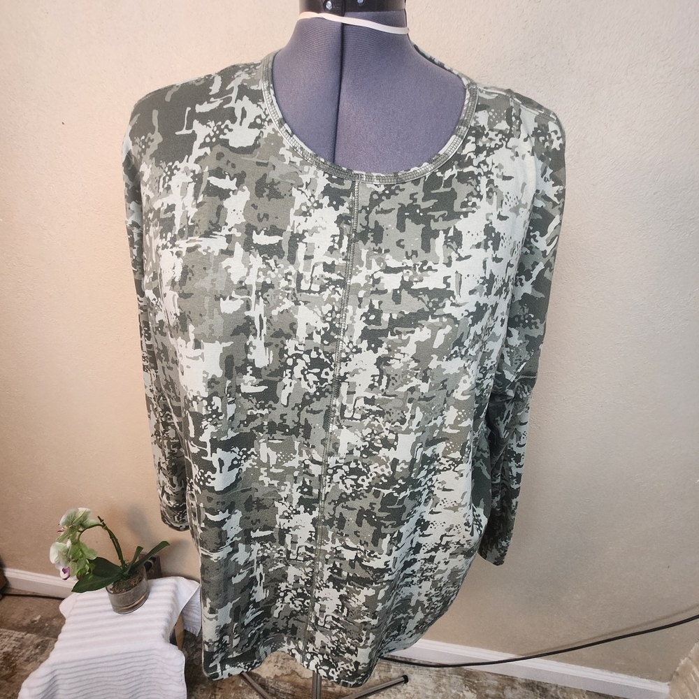 Westbound Green Camouflage Long Sleeve Top 2X NWT (8011)